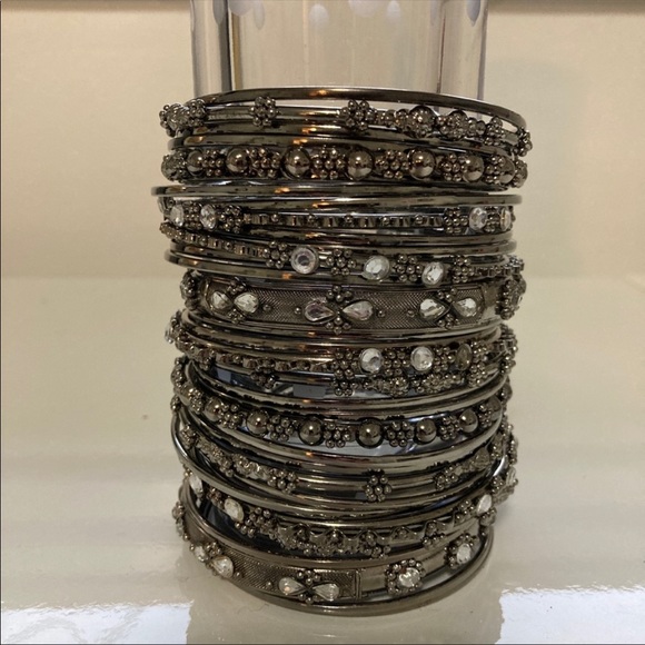 Designer Stackable Bracelets / Gold or Silvertone - NWT - Picture 10 of 15